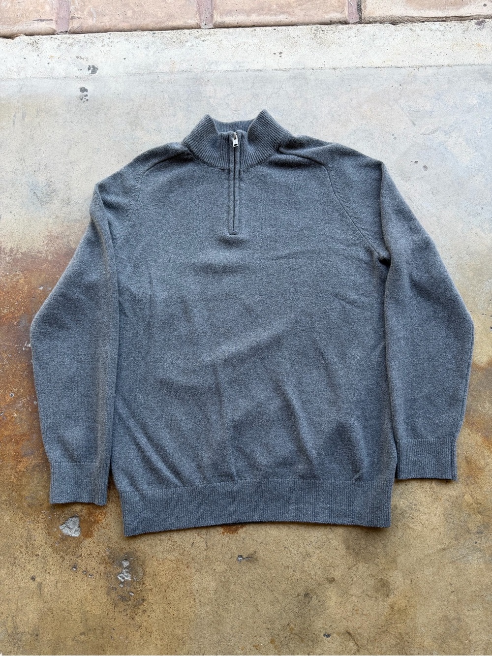 GAP Men's Dark Gray Half-Zip Pullover Sweater